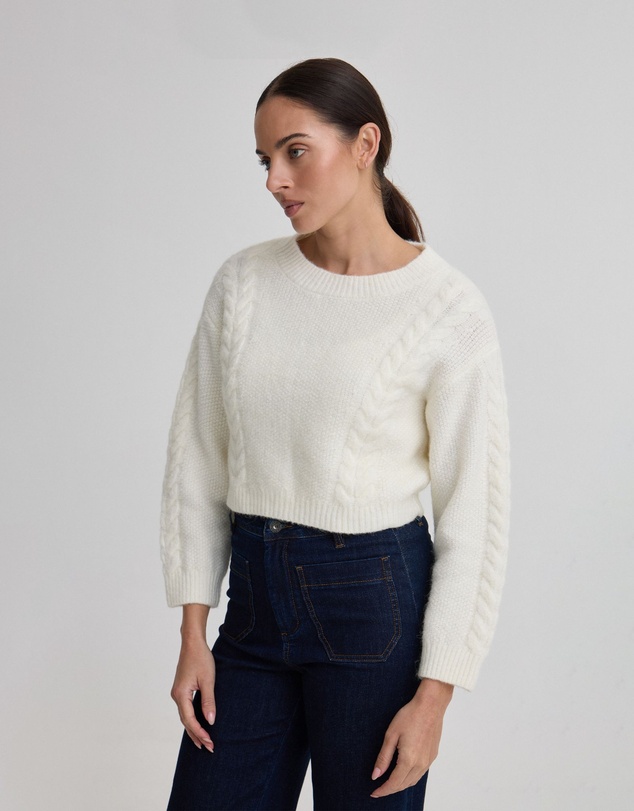 Oxford - Carla Cable Knit