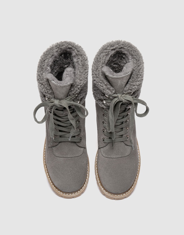 EVERAU - Australian Shepherd Ugg Mina Cow Suede Upper Martens