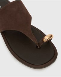 Betts - Dolphin Leather Thong Sandals