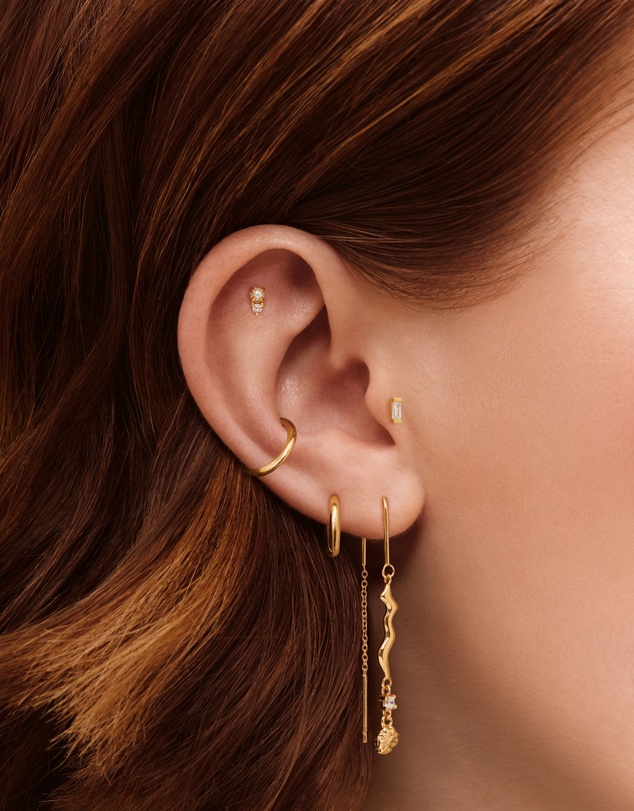 HOUSE OF SLANI - Sienna Huggie Hoops