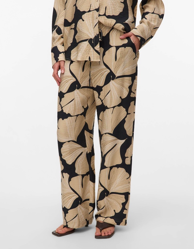 Vero Moda - Lucy Iben Straight Pants