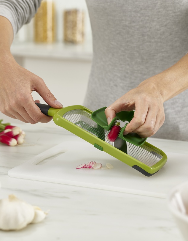 Joseph Joseph - Multi-Grip Mandoline™ with Precision Food Grip (Green)