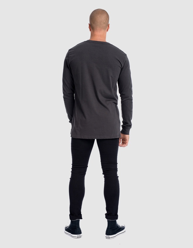 DVNT - Deluxe Long Sleeve Tee