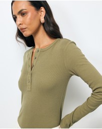 AERE - Della Long Sleeve Rib Henley Top
