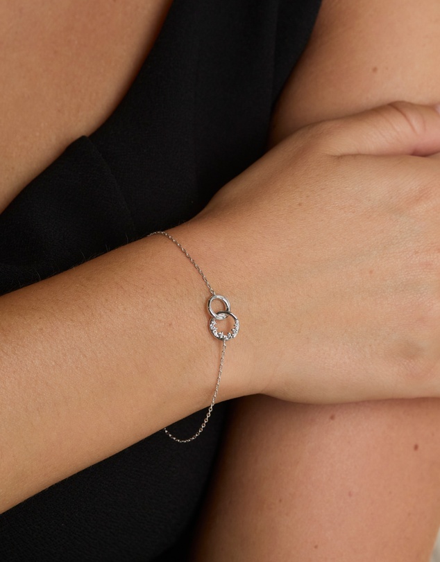 Astrid & Miyu - Spiral Crystal Pendant Bracelet