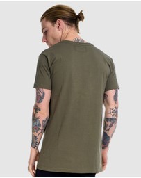 DVNT - Deluxe Tee