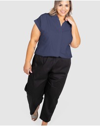 Love Your Wardrobe - Nikki Ruched Extended Sleeve Shirt