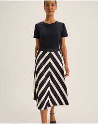 Review - Umbrella Chevron Midi Skirt