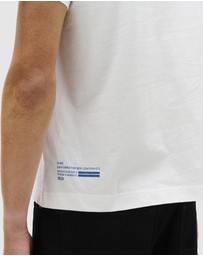 Neuw - Blume Tee