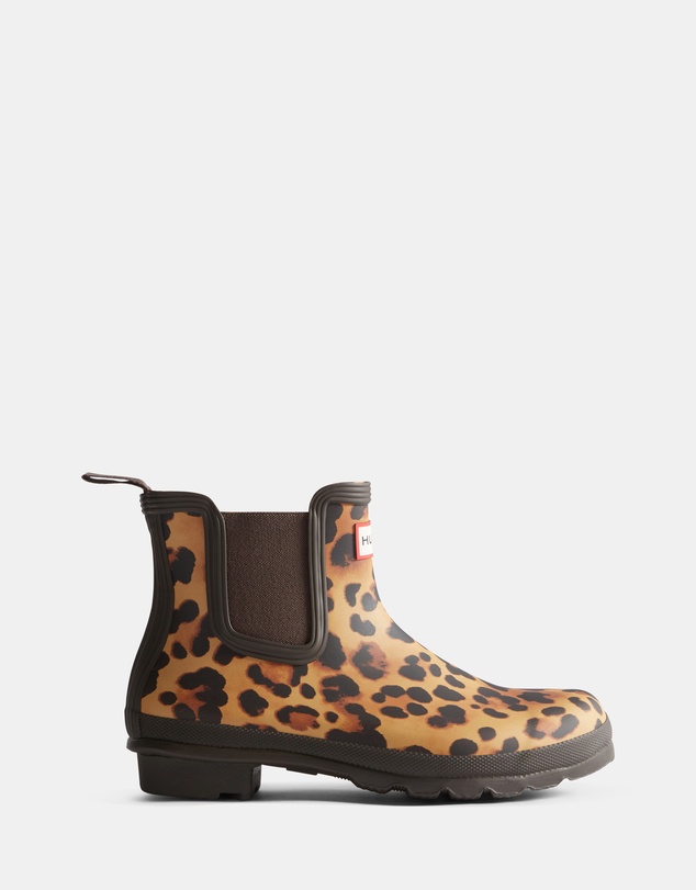 Hunter - Women’s Original Chelsea Leopard Boot in Leopard Print/Chocolate Brown