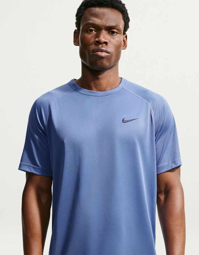 Nike - Hyverse Dri-FIT UV Training T-Shirt