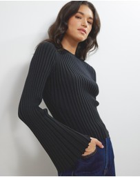 Atmos&Here - Frankie Pleat Knit Top