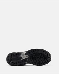 New Balance - U2002R - Unisex