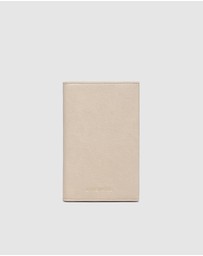 Louenhide - Venice Passport Holder