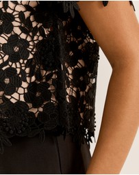 Review - Bloom Lace Top