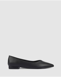 Verali - Hickory Point Toe Flats