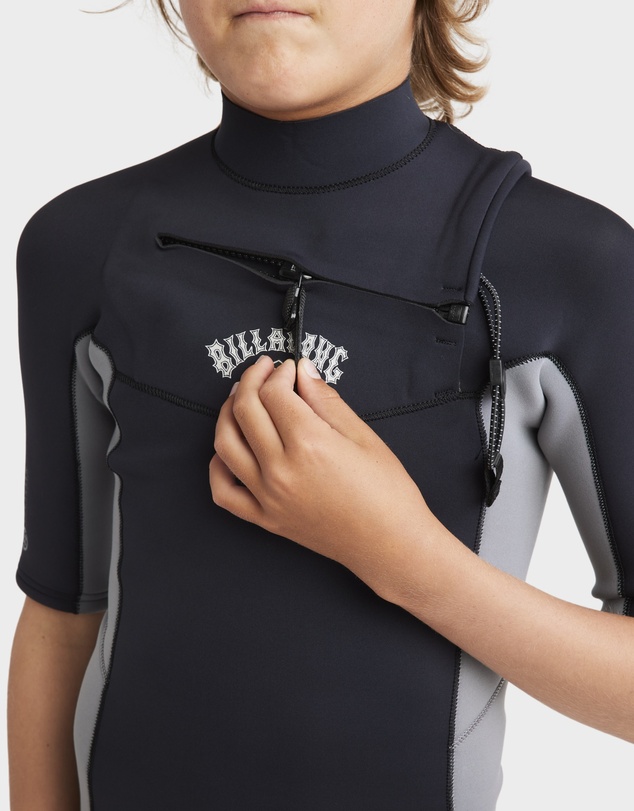 Billabong - Boys 8 to 16 Absolute Natural Chest Zip Wetsuit