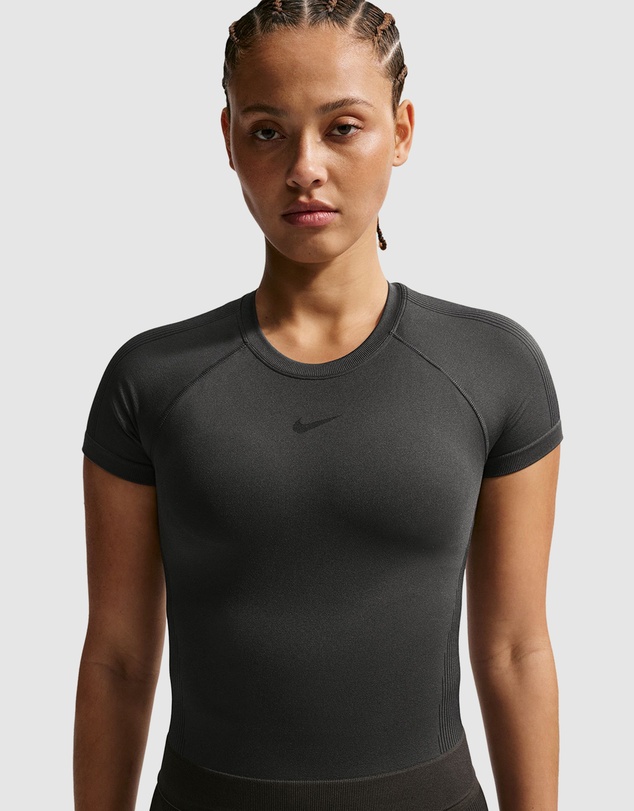 Nike - Nike Pro Seamless Dri-FIT T-Shirt