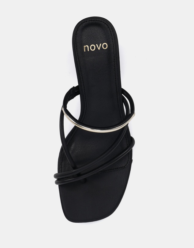 Novo - Fuming Heels