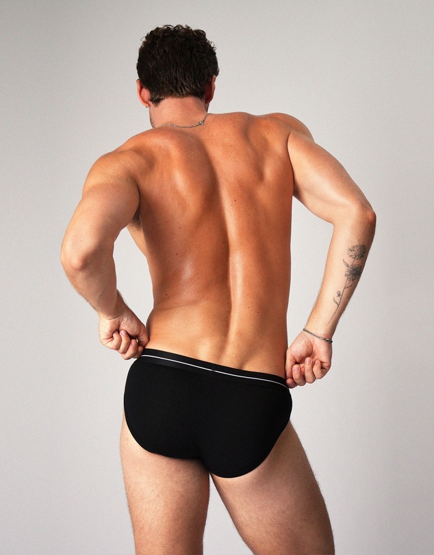 TEAMM8 - Icon Brief