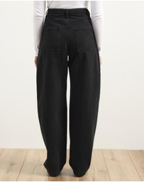 Atmos&Here - Lydia Barrel Leg Jeans