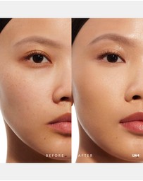 Yves Saint Laurent - All Hours Glow Foundation LW4