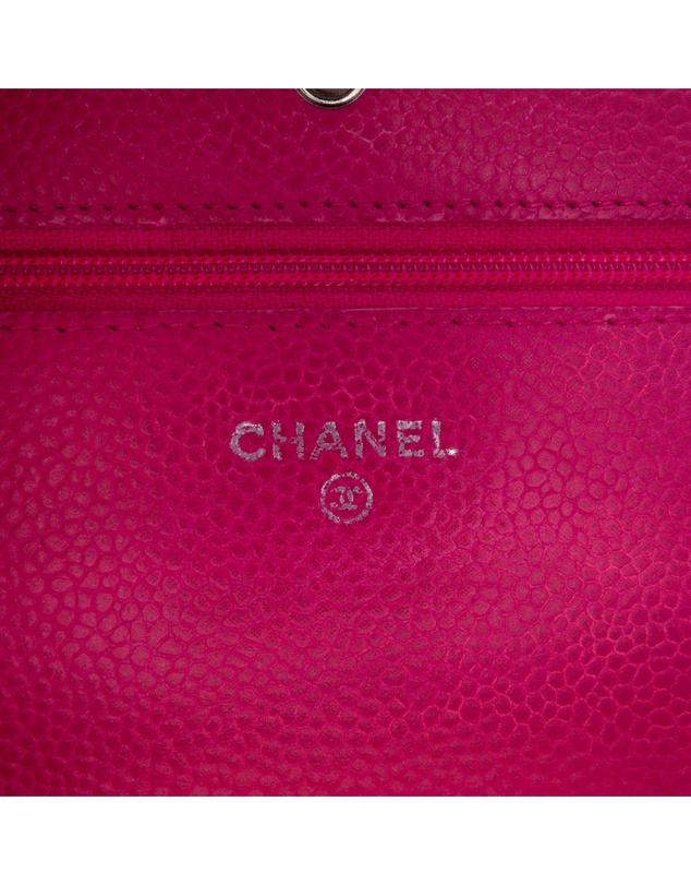 Pre-Loved by Azura Reborn - Pre-Loved Classic Caviar Wallet On Chain