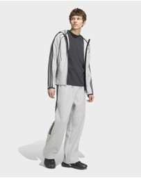 adidas Originals - SPACER TEAMGEIST 26 CUTLINE OPEN HEM PANTS Mens