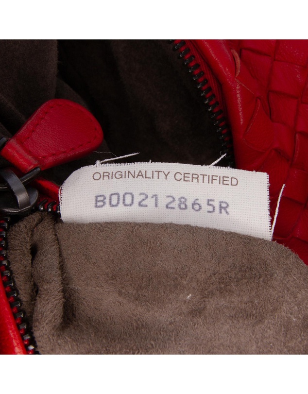 Pre-Loved by Azura Reborn - Pre-Loved bottega veneta Handmade Knitted Leather Bucket Bag with Drawstring Closure and Additional Pouch