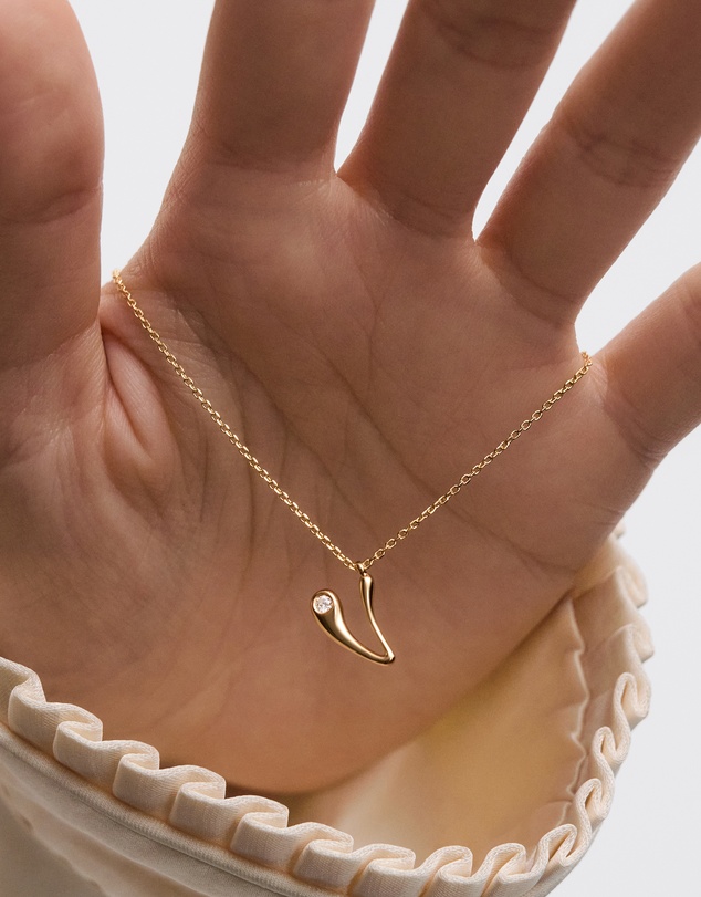 PDPAOLA - Initial 2026 V Pendant Necklace