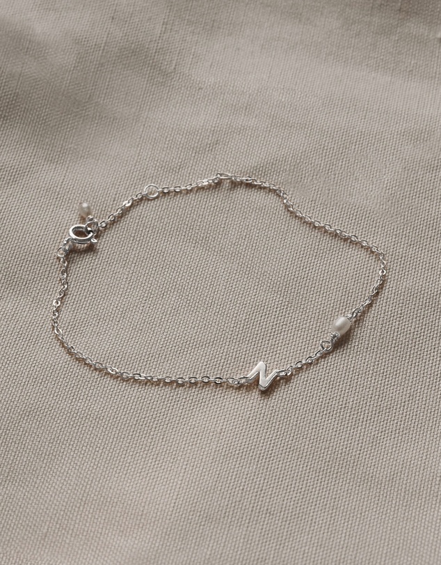 SAINT VALENTINE - Pearl Letter Bracelet - Silver