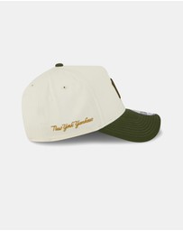 New Era - Metallic Script 9Forty A-Frame New York Yankees Cap