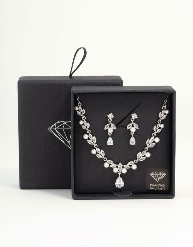 Lovisa - Silver Cubic Zirconia & Pearl Jewellery Set