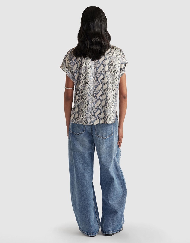 Decjuba - Annmaree Satin Tee