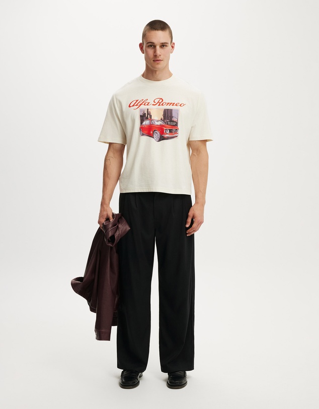 Cotton On - Cropped Fit Alfa Romeo T-Shirt
