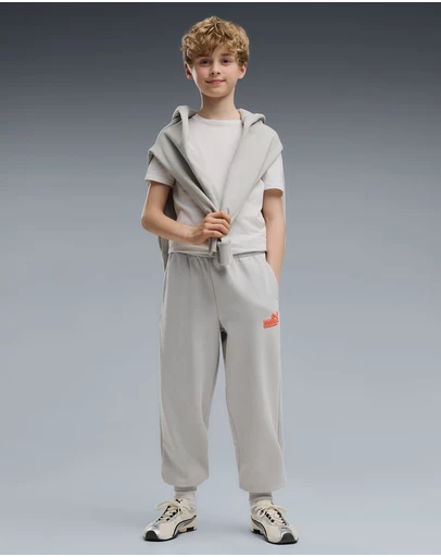 Puma - Essentials Logo Lab Relaxed Sweatpants - Boys