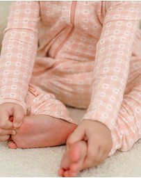 Kynd Baby - Day Or Night Onesie in Heart Gingham