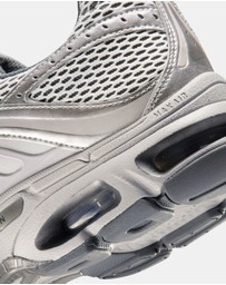 Nike - Nike Air Max Moto 2K - Men's