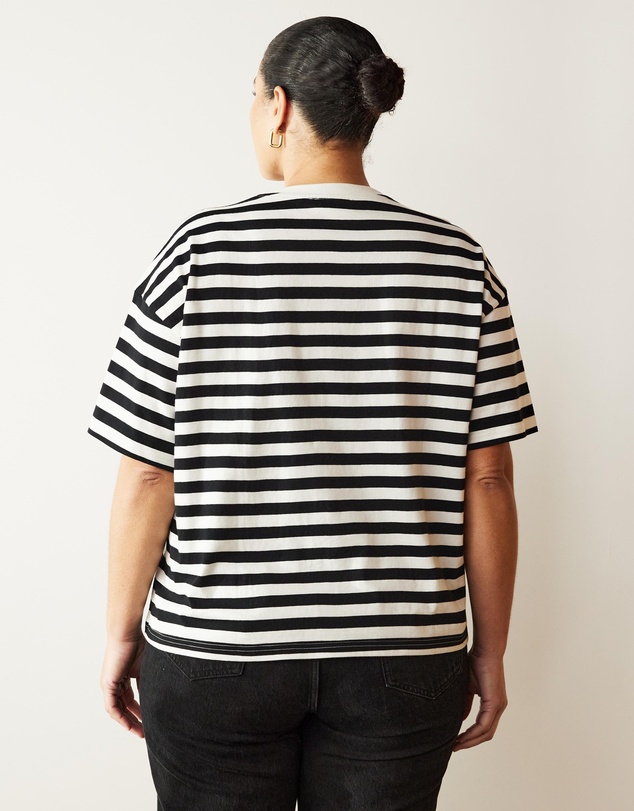 Atmos&Here Curvy - Organic Cotton Boyfriend Tee