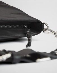 Country Road - Soft Top Zip Crossbody