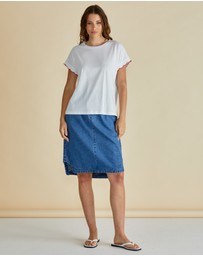 Betty Basics - Sloane Scallop Tee
