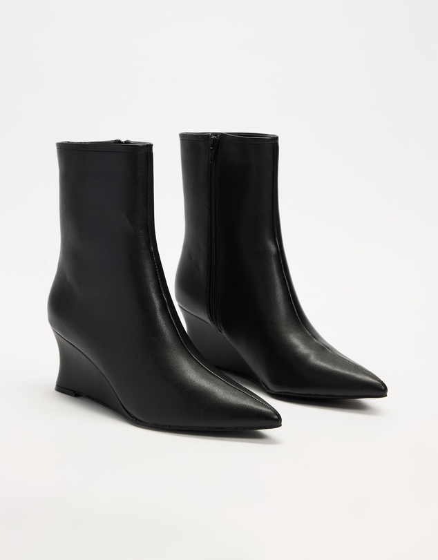 Dazie - Eva Wedge Boots