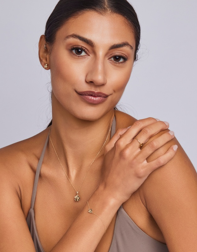 Zoe Olivia - 9K Gold Flower Bracelet