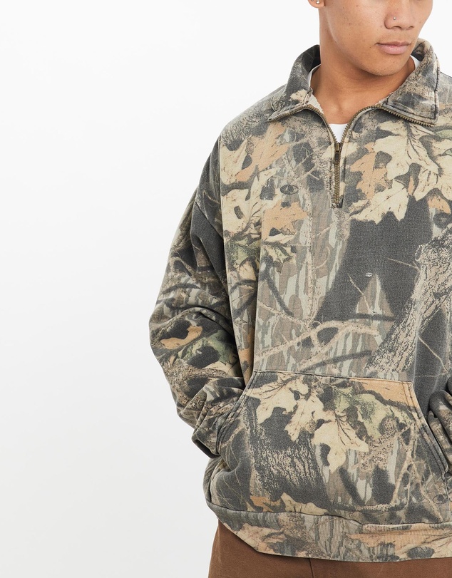 Vintage by The Real Deal - Pre Loved - Vintage Jerzees Realtree Camo Quarter Zip Sweatshirt