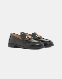 Armani Exchange - Maggie Formal Moccasins - Women's