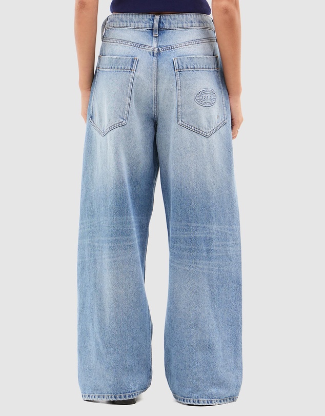 BDG By Urban Outfitters - Jaya Light Vintage Jeans