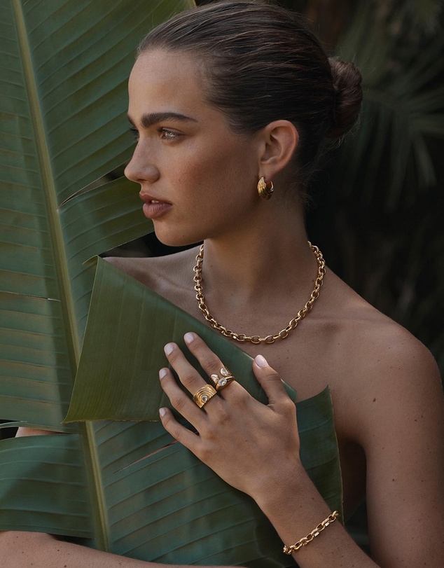 Amber Sceats - Plumeria Ring