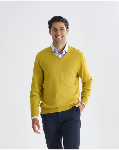 3 Wise Men - 3 Wise Men Fisher V Neck Merino Knit - Mustard