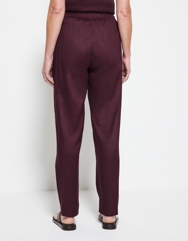 Commonry - Stephanie Pant