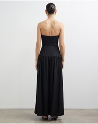 Minima Esenciales - Romy Drop Waist Maxi Dress